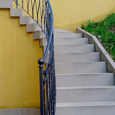Deko ohne Link: Treppe bei Pavillon Künstlergasse 15